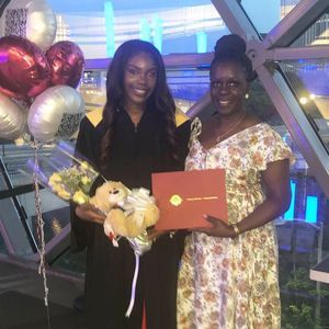 Meet your Posher, Dana